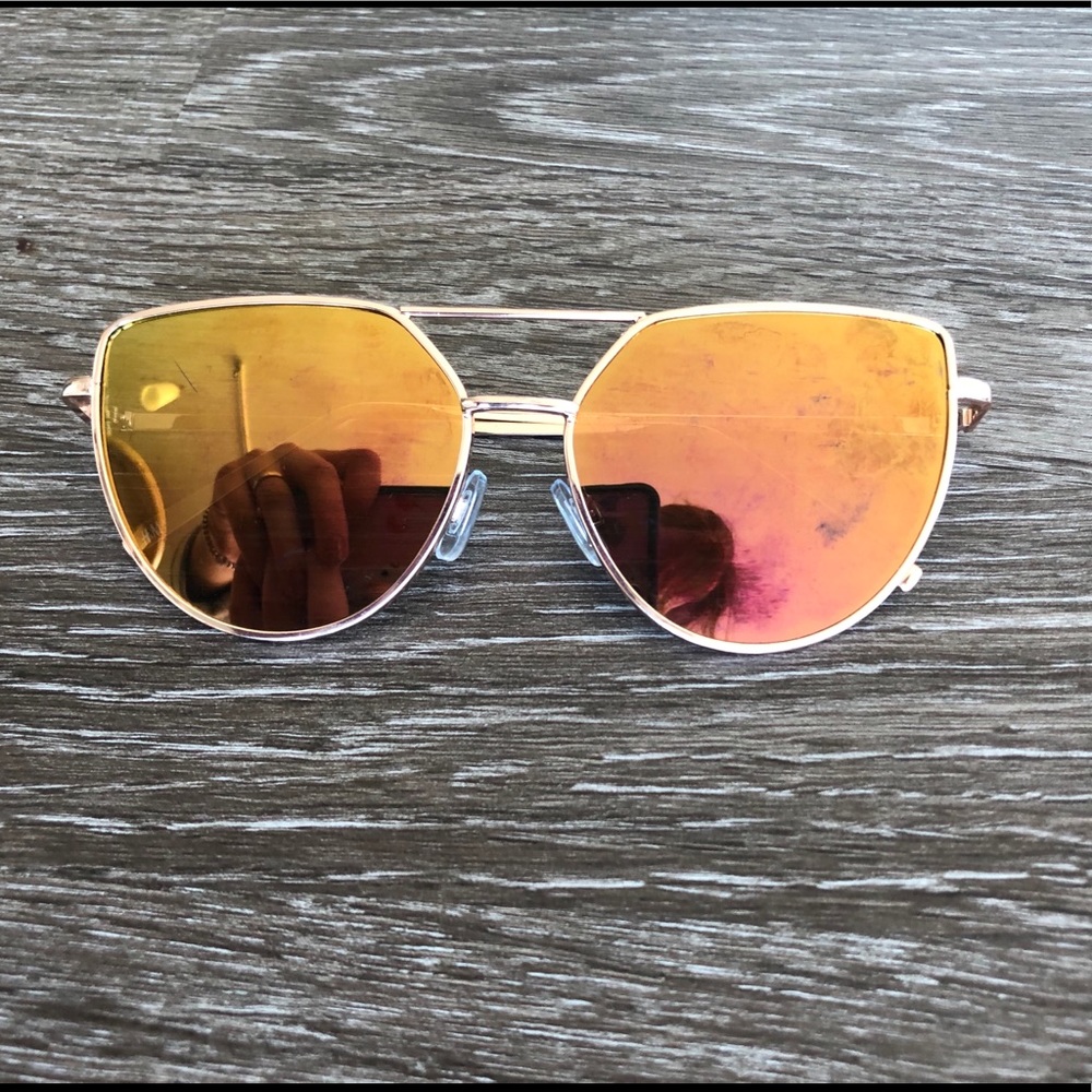 Large frame sunglasses
